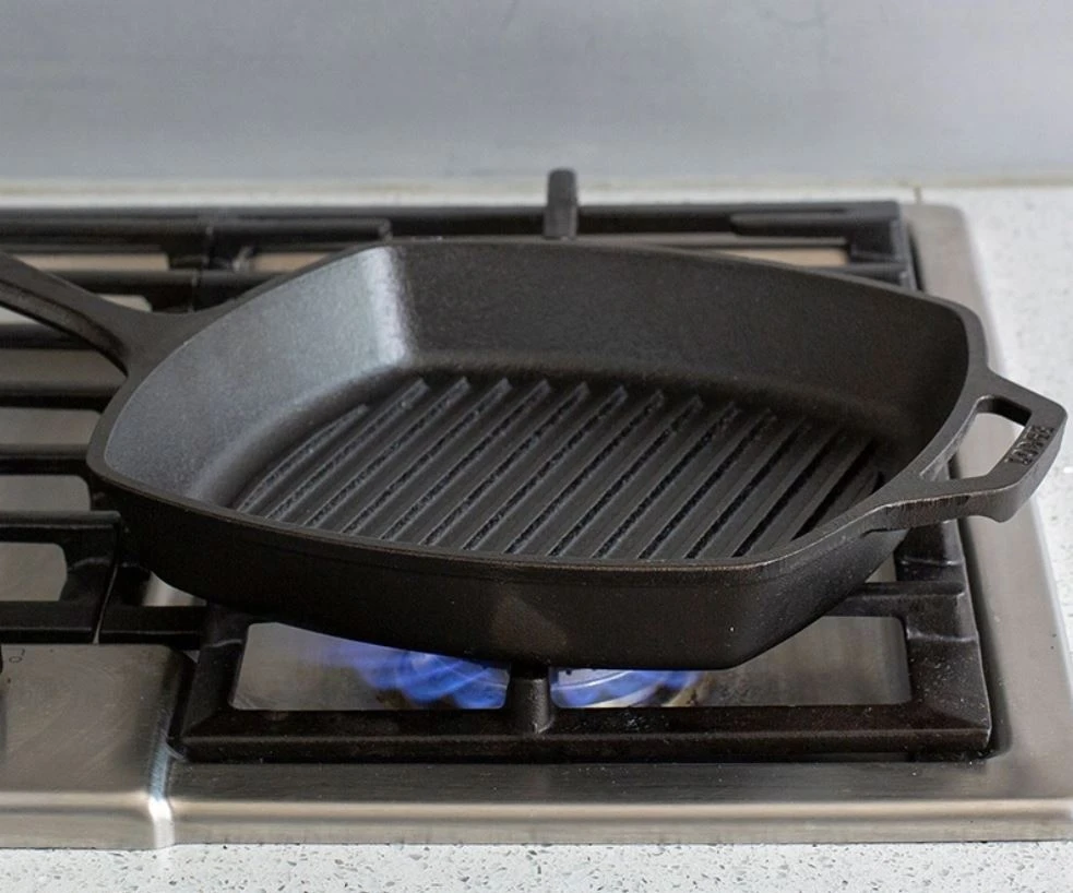 Lodge 10.5 Inch Square Cast Iron Grill Pan - Image 2