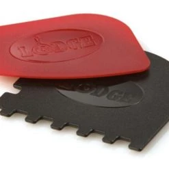 Lodge Scraper Set, 1 Grill Pan Black, 1 Pan Red
