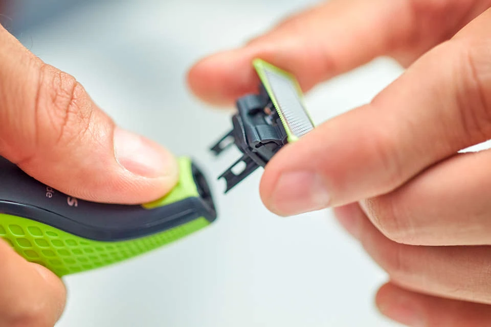 Philips Norelco One Blade Starter Kit - Image 8