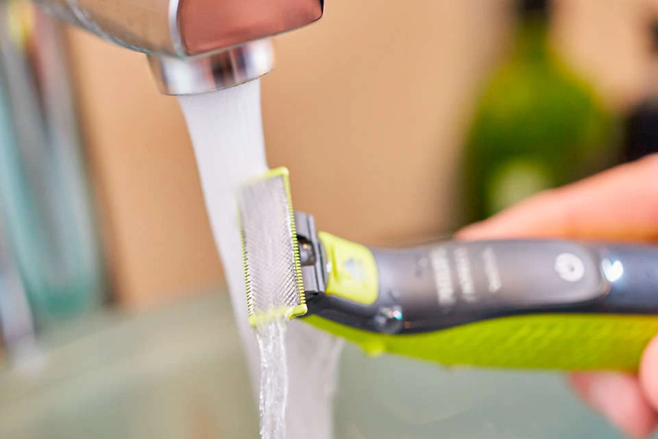 Philips Norelco One Blade Starter Kit - Image 9